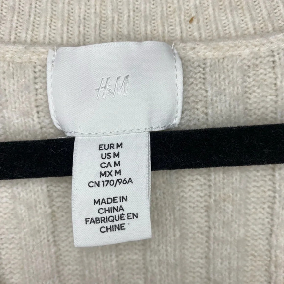 H&M sweater dress - Picture 3 of 12